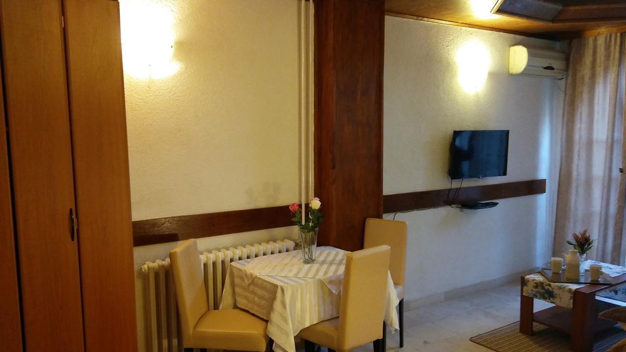 Guest House Villa Castio Petrovac Exterior photo