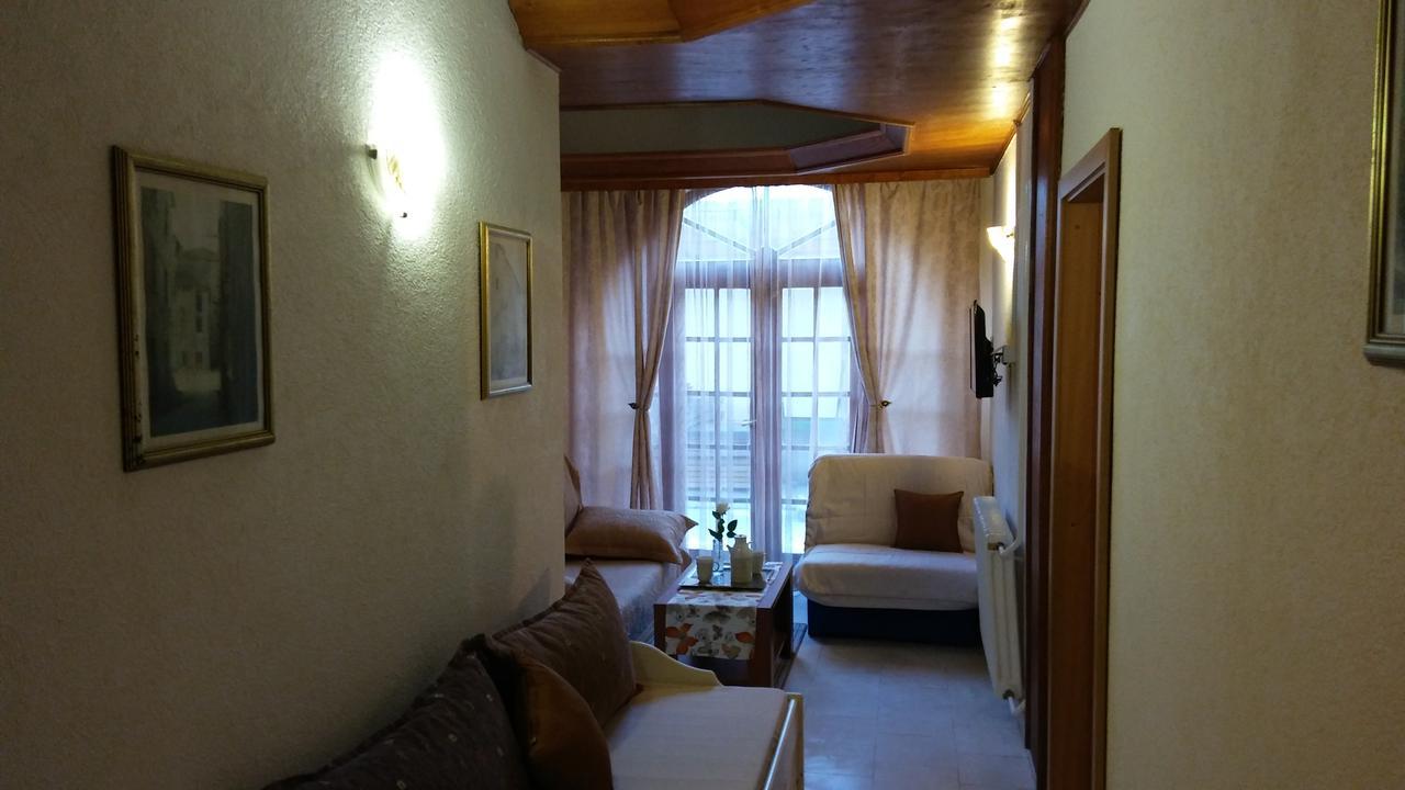Guest House Villa Castio Petrovac Exterior photo